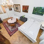 Unique Central Apartment